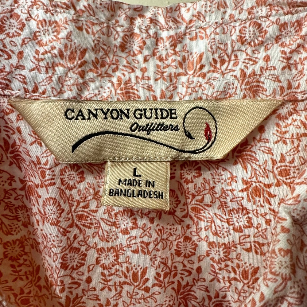 Floral Sleeveless Button-Down Shirt - Picture 2 of 4